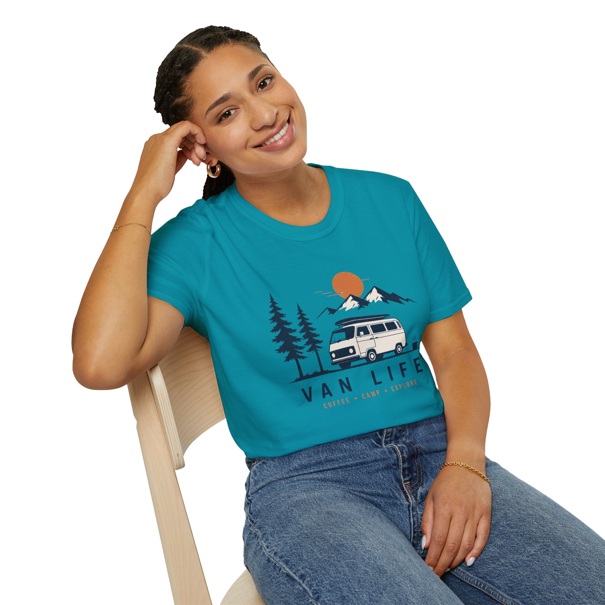 Van Life & Wandern T-Shirt Unisex – Campervan, Berge & Sonnenuntergang