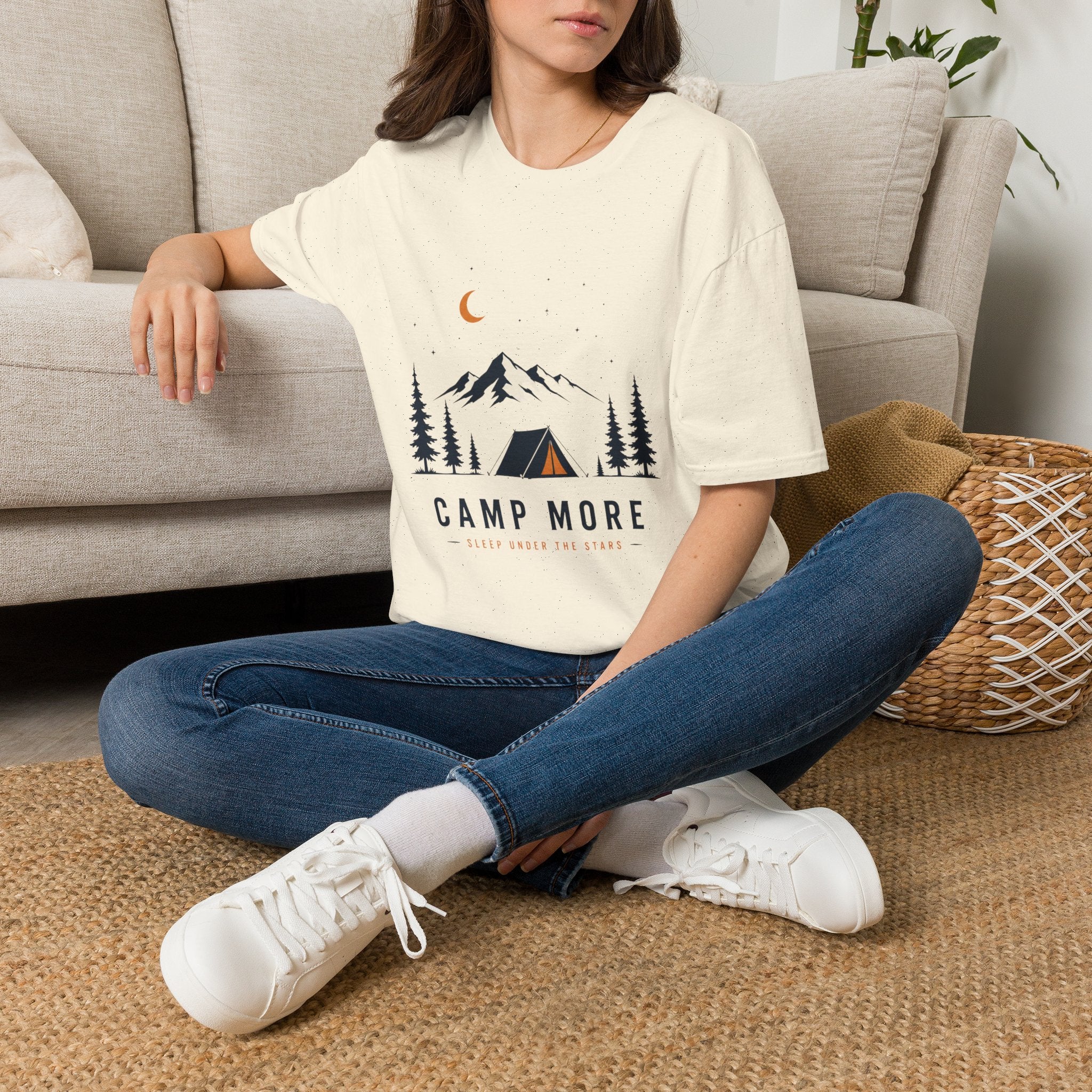Camping & Wandern T-Shirt Unisex – Berge, Zelt & Tannen Grafik
